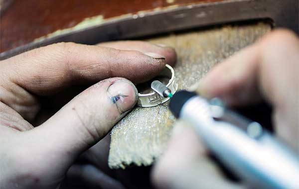Goldschmiede Annette Lührs – Trauringe & Hochzeitsschmuck