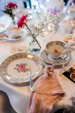 VomTischzurTafel Sammeltassen Verleih