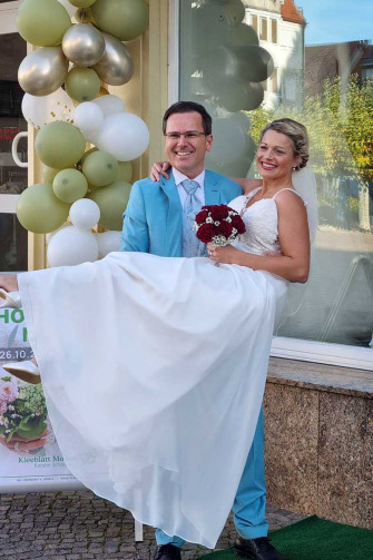 Kleeblatt Moden in Döbeln - Brautmoden - Verkauf & Verleih