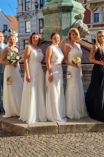 Kleeblatt Moden in Döbeln - Brautmoden - Verkauf & Verleih