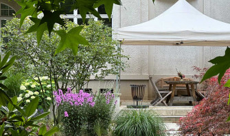 Villengarten am Standesamt Dresden – Sektempfang & Fotokulisse