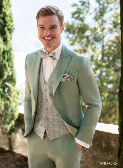 Hochzeitsanzug in hellgrün