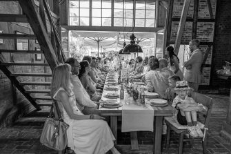 Herberts Hof als Hochzeitslocation mit Scheune und Garten