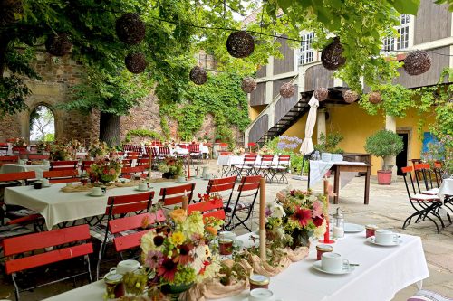 Schloss Scharfenberg – Hochzeit im Freien